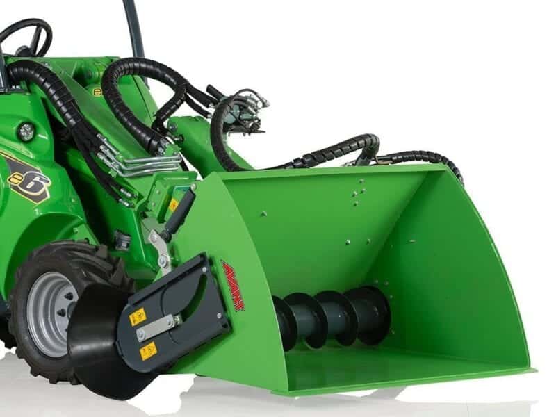 Foderutmatarskopa 1300mm Hydrauliska sidluckor