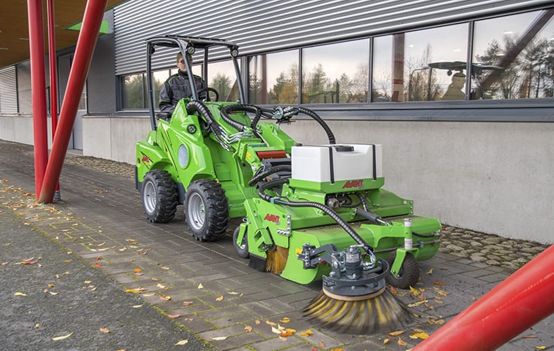 Sopvals med uppsamlare 1100 Sidoborste & Bevattning